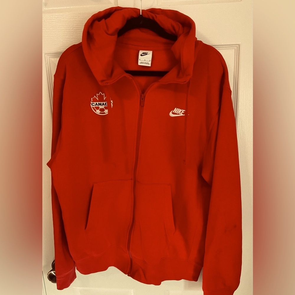 Nike men’s medium Canada jacket/hoodie red